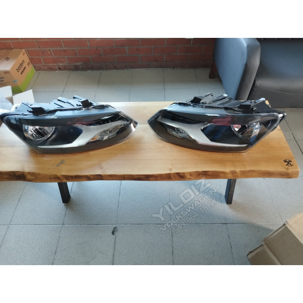 Volkswagen Polo Elektrikli Motorlu Sağ-Sol Far 6R1941007F 09 -14